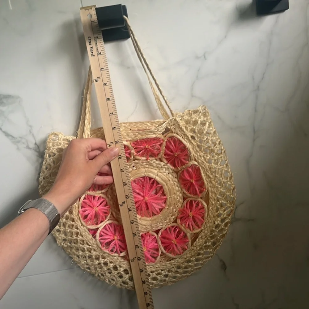 Women's Raffia Beach Tote - Picture 4 of 5